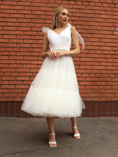 Фатиновое  платье миди с пышной юбкой (Белое)   